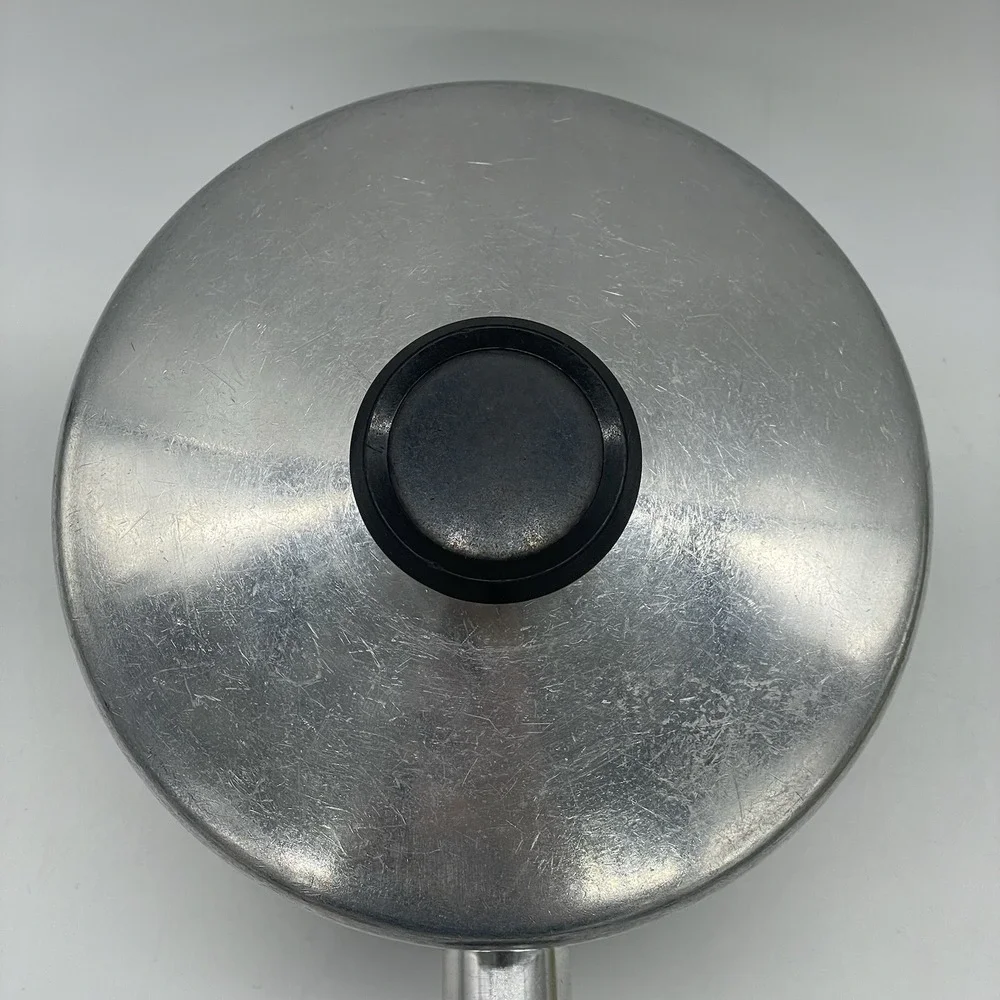 Vintage Wear-Ever 1qt Sauce Pan With Lid Aluminum Non-Stick‎ Black Handle USA